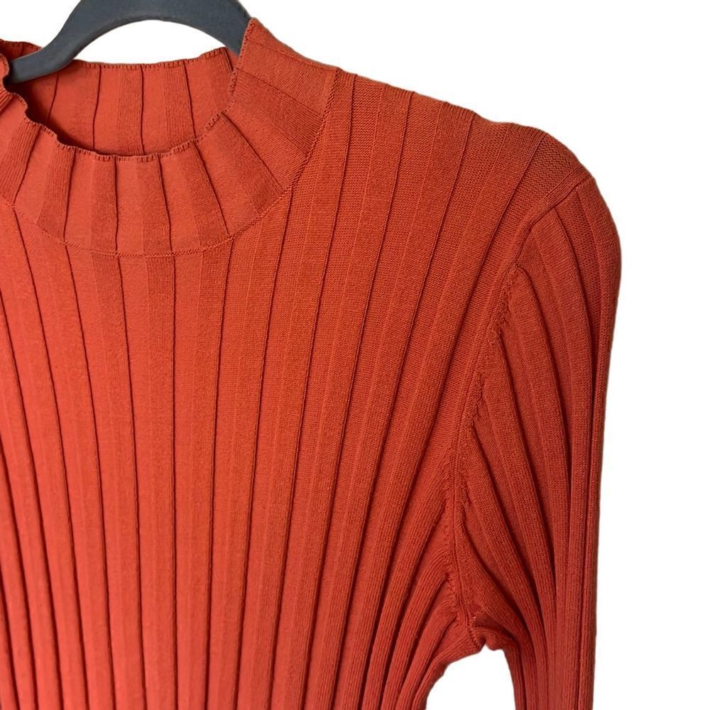 RQT Cotton Blend Belted Top - Picture 5 of 9